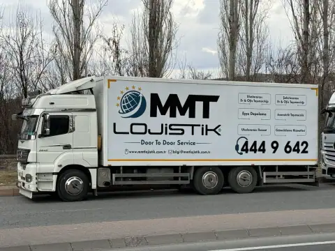 MMT Lojistik markalı nakliye araçları — 9